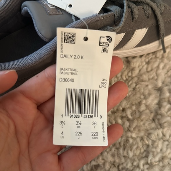 NWT ADIDAS court grey sneakers - Picture 7 of 7